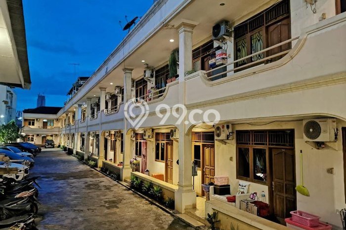 Komersial Bagus Dijual LB 1000m2 Lokasi Strategis Jakarta Selatan Area Cocok untuk Bisnis Komersial Bagus Dijual LB 1000m2 Lokasi Strategis Jakarta Selatan Area Cocok untuk Bisnis