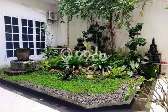 For Sale Rumah Elit Exclusive di Menteng, Jakarta Pusat For Sale Rumah Elit Exclusive di Menteng, Jakarta Pusat
