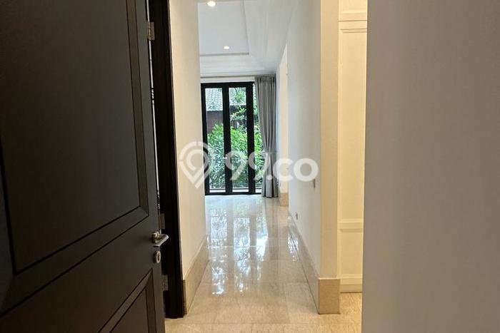 Rumah Cantik Siap Huni Di Cilandak Luas 230m2 Aman Rumah Cantik Siap Huni Di Cilandak Luas 230m2 Aman