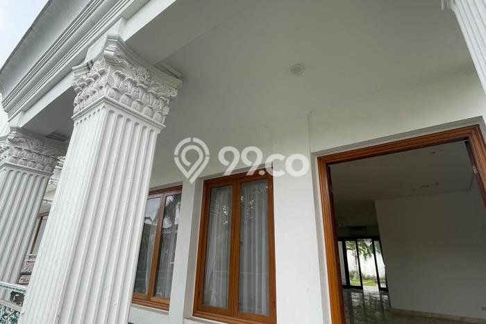 Lokasi strategis! Rumah siap huni disewakan di Cilandak LB 1000m2 Lokasi strategis! Rumah siap huni disewakan di Cilandak LB 1000m2