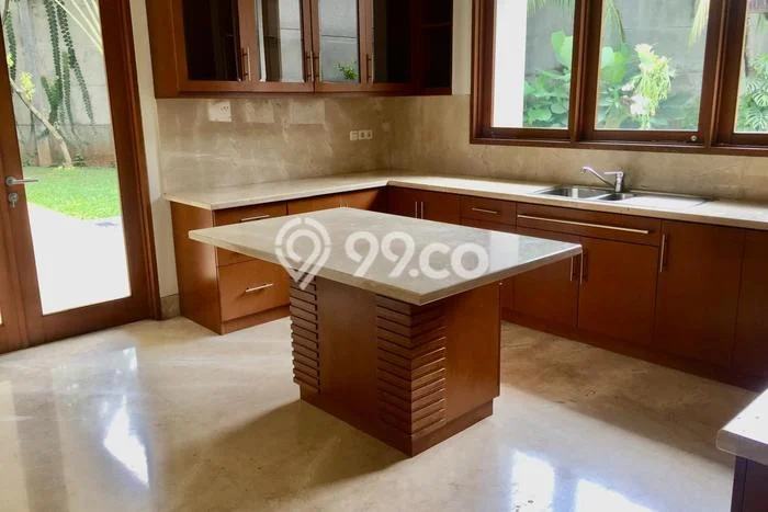 Rumah Modern Disewakan di Cilandak Jakarta Selatan Area Sangat Strategis Rumah Modern Disewakan di Cilandak Jakarta Selatan Area Sangat Strategis