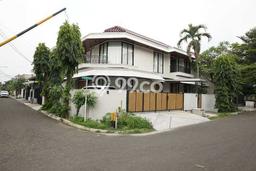 For Sale! Premium House LT 260m2 Desain Elegan di Pondok Indah For Sale! Premium House LT 260m2 Desain Elegan di Pondok Indah