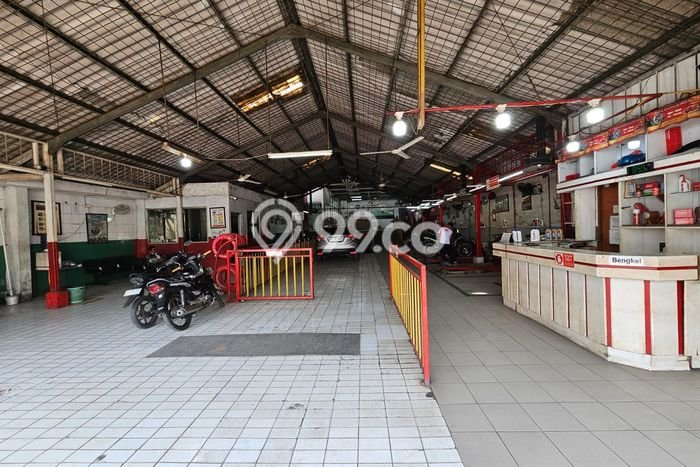 LOKASI STRATEGIS! Komersial di Matraman, Luas 488m2m², Kawasan Komersial LOKASI STRATEGIS! Komersial di Matraman, Luas 488m2m², Kawasan Komersial