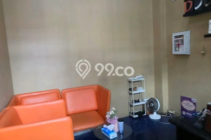 Ruko Dijual di Jakarta Pusat LT 122m2 & LB 366m2 Lokasi Terbaik! Ruko Dijual di Jakarta Pusat LT 122m2 & LB 366m2 Lokasi Terbaik!