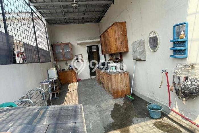 Ruko Disewakan di Area Ramai Cipondoh, Tangerang Ruko Disewakan di Area Ramai Cipondoh, Tangerang