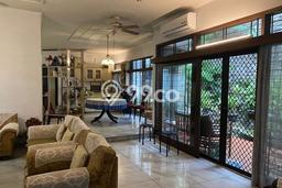 Rumah Luxury Modern Tanpa Renovasi di Puri Indah Jakarta Barat Rumah Luxury Modern Tanpa Renovasi di Puri Indah Jakarta Barat
