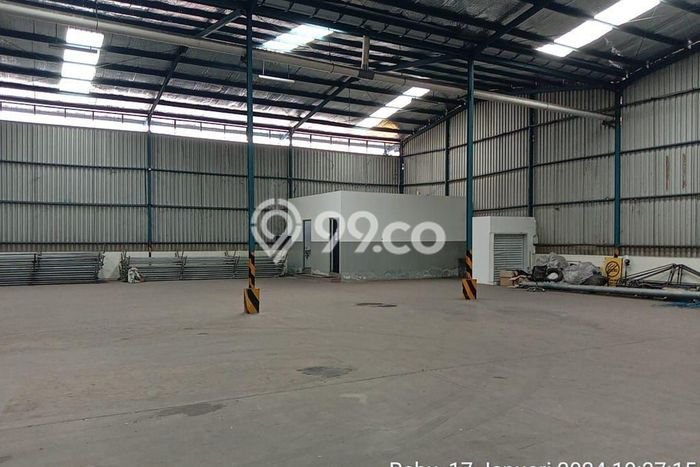 Gudang Disewakan di Area Ramai Cakung, Jakarta Timur Gudang Disewakan di Area Ramai Cakung, Jakarta Timur