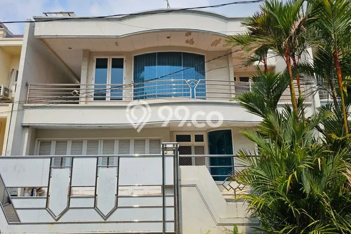 Dijual Rumah Luas Megah Dengan View Cantik di Pluit, Jakarta Utara Dijual Rumah Luas Megah Dengan View Cantik di Pluit, Jakarta Utara
