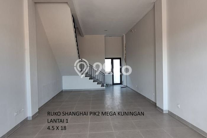 Ruko Komersial Disewakan di Tangerang Tangerang Luas 243m2 Ruko Komersial Disewakan di Tangerang Tangerang Luas 243m2