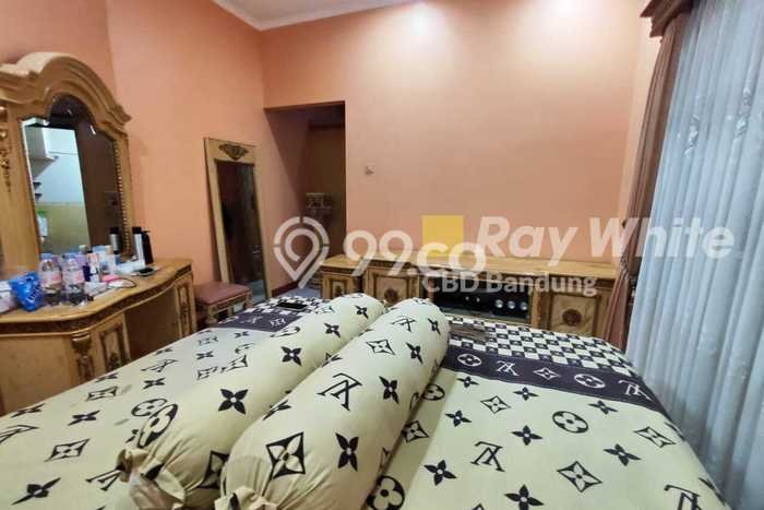 Rumah Eksklusif lokasi Cijerah, Bandung, Luas 150m² LB 170m² Rumah Eksklusif lokasi Cijerah, Bandung, Luas 150m² LB 170m²