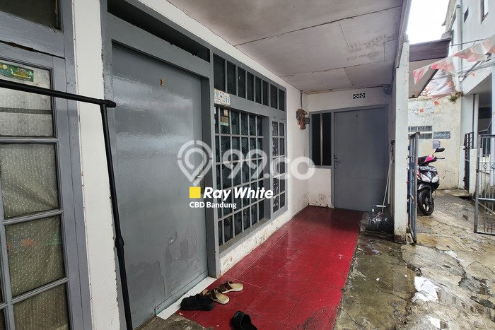 Hunian Nyaman Asri 8 KT Siap Pakai di Cikutra Bandung Hunian Nyaman Asri 8 KT Siap Pakai di Cikutra Bandung