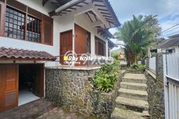 Jual Rumah Luas Elegan Dengan View Eksklusif di Bandung Kota, Bandung Jual Rumah Luas Elegan Dengan View Eksklusif di Bandung Kota, Bandung