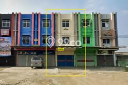Ruko disewakan di Rajabasa Bandar Lampung dengan luas bangunan 180m2 Ruko disewakan di Rajabasa Bandar Lampung dengan luas bangunan 180m2