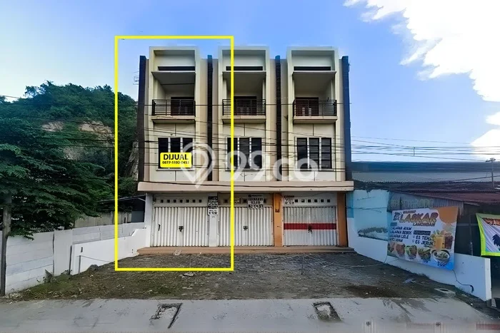 Lokasi Strategis! Dijual Ruko Bisnis di Teluk Betung Selatan, Bandar Lampung Kondisi Bagus Lokasi Strategis! Dijual Ruko Bisnis di Teluk Betung Selatan, Bandar Lampung Kondisi Bagus