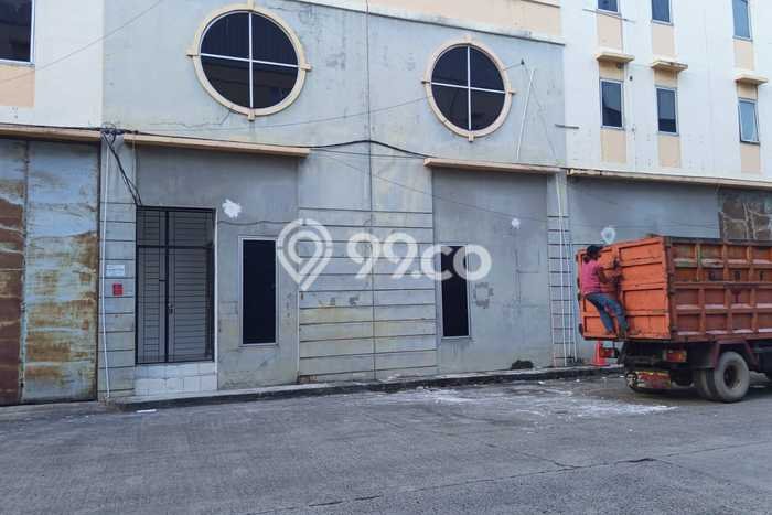 Gudang untuk Disewa di Pusat Jakarta Utara Luas Bangunan 690m2 Gudang untuk Disewa di Pusat Jakarta Utara Luas Bangunan 690m2