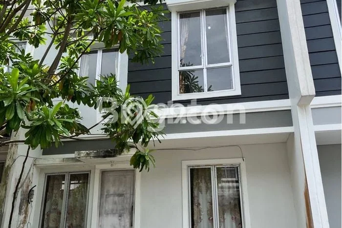 Lokasi strategis! Rumah siap huni disewakan di Balikpapan Selatan LB 46m2 Lokasi strategis! Rumah siap huni disewakan di Balikpapan Selatan LB 46m2