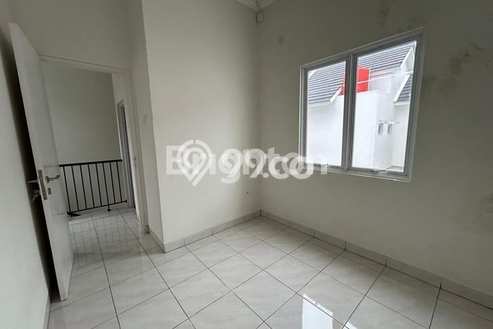 Rumah di Balikpapan Selatan, 2 KM, Pemandangan Kota, LT 57m2m² Bangunan 72m2m² Rumah di Balikpapan Selatan, 2 KM, Pemandangan Kota, LT 57m2m² Bangunan 72m2m²