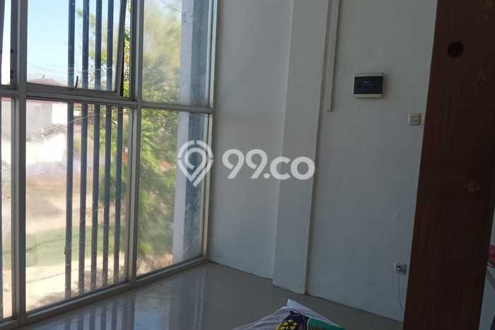 Ruko Dijual di Surabaya LT 80m2 & LB 180m2 Lokasi Terbaik! Ruko Dijual di Surabaya LT 80m2 & LB 180m2 Lokasi Terbaik!