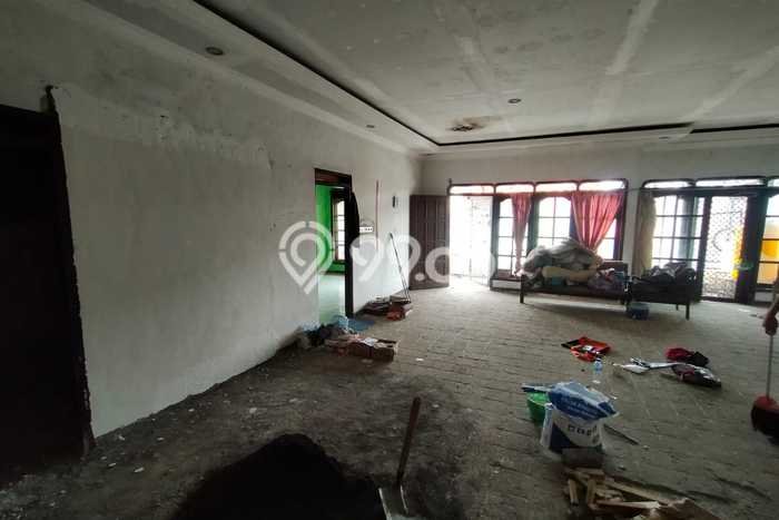 Dijual Cepat Rumah Favorit Siap Huni LB 320m2 di Waru, Sidoarjo Dijual Cepat Rumah Favorit Siap Huni LB 320m2 di Waru, Sidoarjo