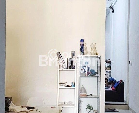 Ruko Dijual di Medan Timur Medan dengan Luas Bangunan 240m2 Ruko Dijual di Medan Timur Medan dengan Luas Bangunan 240m2