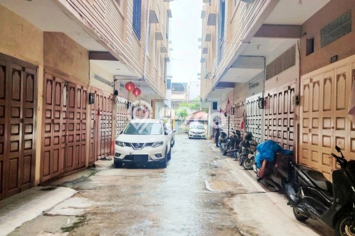 Ruko Dijual di Medan Petisah LT 49m2, LB 161m2 untuk Investasi Ruko Dijual di Medan Petisah LT 49m2, LB 161m2 untuk Investasi