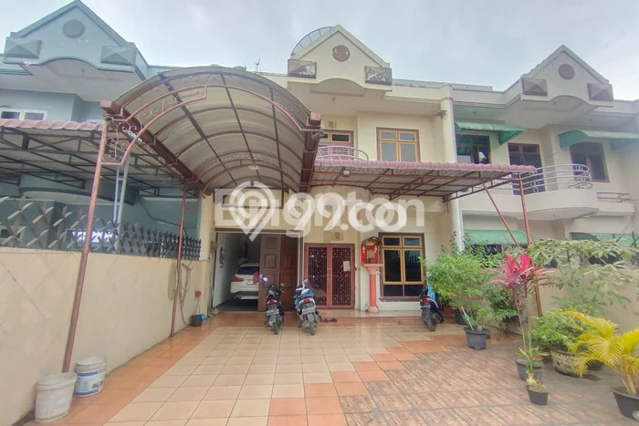 Siap Huni Rumah Mewah 5 Kamar di Medan Polonia Dekat ke Mana Pun Siap Huni Rumah Mewah 5 Kamar di Medan Polonia Dekat ke Mana Pun
