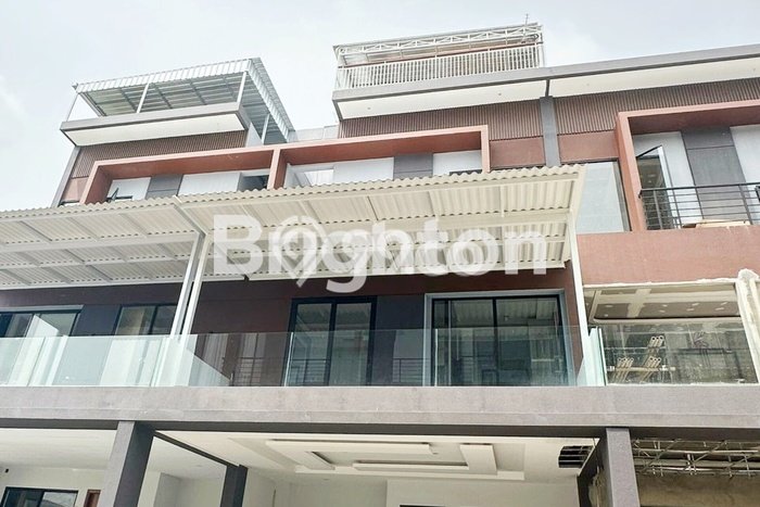 Rumah Modern Cantik 4 Kamar Bisa Langsung Pindah di Medan Helvetia Rumah Modern Cantik 4 Kamar Bisa Langsung Pindah di Medan Helvetia