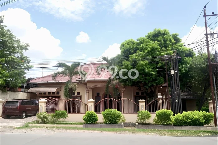 Siap Huni Rumah Mewah 4 Kamar di Medan Timur Dekat ke Mana Saja Siap Huni Rumah Mewah 4 Kamar di Medan Timur Dekat ke Mana Saja