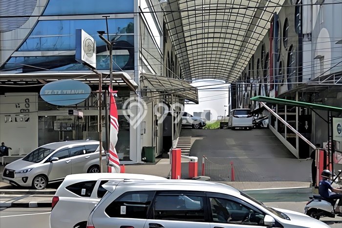 Ruko disewakan di Medan Maimun Medan dengan luas bangunan 180m2 Ruko disewakan di Medan Maimun Medan dengan luas bangunan 180m2