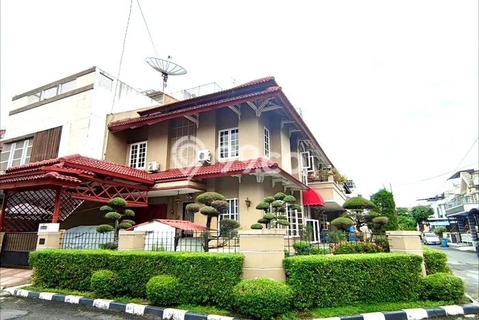 Hunian Mewah Dijual LT 310m2 di Medan Polonia, Medan Hunian Mewah Dijual LT 310m2 di Medan Polonia, Medan