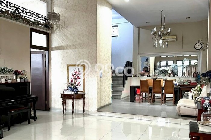 Dijual Rumah Premium dengan Fasilitas Sekitar Komplit di Medan Maimun, Medan Dijual Rumah Premium dengan Fasilitas Sekitar Komplit di Medan Maimun, Medan