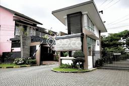 For Sale Rumah 4 Kamar Lokasi Strategis Nyaman dan Strategis di Medan Johor For Sale Rumah 4 Kamar Lokasi Strategis Nyaman dan Strategis di Medan Johor