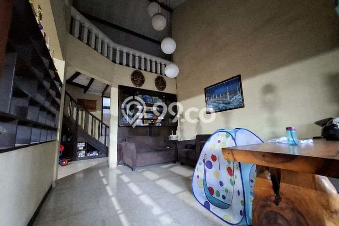 Investasi Menjanjikan 7 Kamar Tidur Lokasi Strategis di Jantung Kota Pasteur, Bandung Investasi Menjanjikan 7 Kamar Tidur Lokasi Strategis di Jantung Kota Pasteur, Bandung