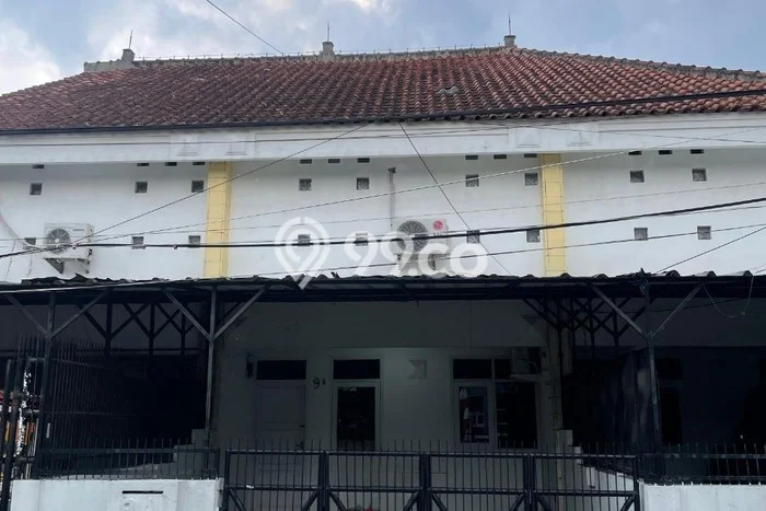 Disewakan! Rumah 2 Kamar Tidur &
1 Kamar Mandi di Turangga, Bandung Disewakan! Rumah 2 Kamar Tidur &
1 Kamar Mandi di Turangga, Bandung