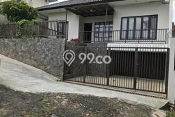 Dijual Rumah Luas Elegan Dengan View Cantik di Cigadung, Bandung Dijual Rumah Luas Elegan Dengan View Cantik di Cigadung, Bandung