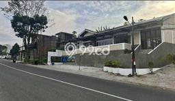 Rumah Lingkungan Nyaman di Tarogong Kaler, Garut, LT 465m2m² LB 455m2m² Rumah Lingkungan Nyaman di Tarogong Kaler, Garut, LT 465m2m² LB 455m2m²