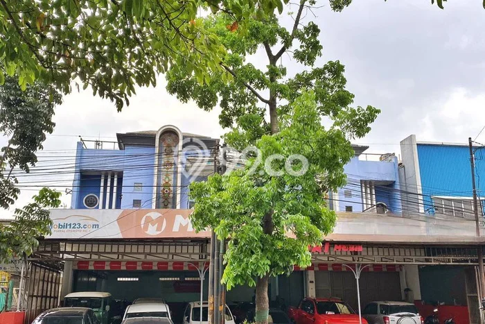 Disewakan Ruko di Kawasan Ramai BKR Luas 600m2 Disewakan Ruko di Kawasan Ramai BKR Luas 600m2