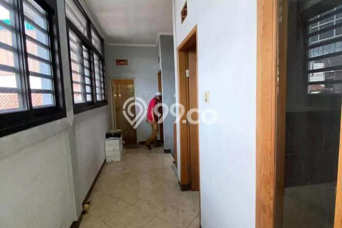 Sewa Rumah Murah di Cikutra Bandung dengan 4 Kamar Tidur Sewa Rumah Murah di Cikutra Bandung dengan 4 Kamar Tidur