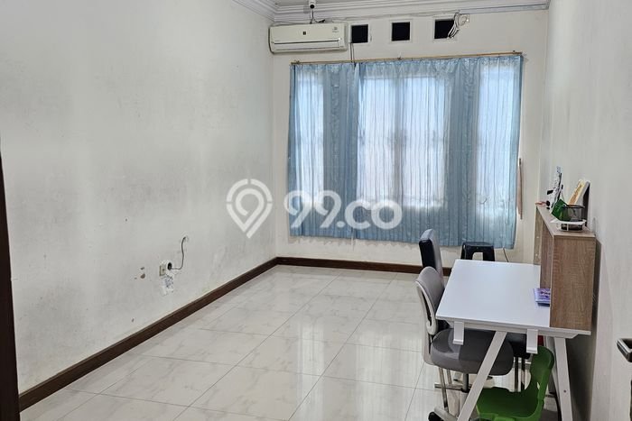 Dijual Rumah Eksklusif 4 KT di Taman Holis Indah, Bandung Dijual Rumah Eksklusif 4 KT di Taman Holis Indah, Bandung