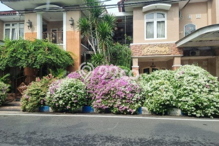 Dijual Rumah Premium dengan Fasilitas Sekitar Komplit di Gayungan, Surabaya Dijual Rumah Premium dengan Fasilitas Sekitar Komplit di Gayungan, Surabaya