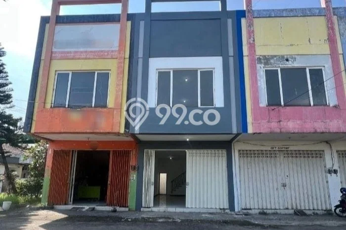 Ruko Favorit Dijual di Waru Sidoarjo Area Pusat Bisnis Ruko Favorit Dijual di Waru Sidoarjo Area Pusat Bisnis