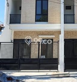 Rumah Modern Cantik 4 Kamar Siap Huni di Rungkut Rumah Modern Cantik 4 Kamar Siap Huni di Rungkut
