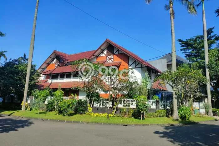 Rumah Luxury Modern Siap Huni di Pondok Indah Jakarta Selatan Rumah Luxury Modern Siap Huni di Pondok Indah Jakarta Selatan