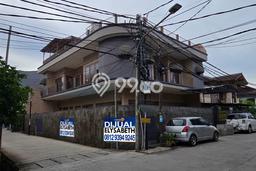 Rumah Cantik Siap Huni Di Kelapa Gading Luas 300m2 Aman Rumah Cantik Siap Huni Di Kelapa Gading Luas 300m2 Aman