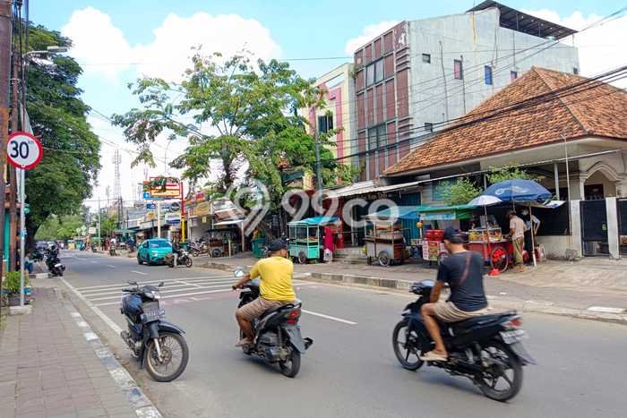 Rumah Kost Dijual di Koja, Jakarta Utara dengan 12 Kamar Tidur, 11 Kamar Mandi Rumah Kost Dijual di Koja, Jakarta Utara dengan 12 Kamar Tidur, 11 Kamar Mandi