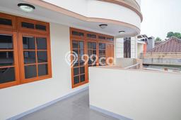 Rumah Elit Modern Tanpa Renovasi di Tamansari Jakarta Barat Rumah Elit Modern Tanpa Renovasi di Tamansari Jakarta Barat