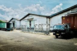 Unit Gudang Dijual di Asemrowo Surabaya Luas Tanah 2800m2, Luas Bangunan 2100m2 Unit Gudang Dijual di Asemrowo Surabaya Luas Tanah 2800m2, Luas Bangunan 2100m2