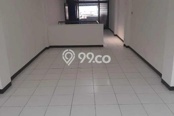 Disewakan Ruko di Kawasan Ramai Bandung Timur Luas 240m2 Disewakan Ruko di Kawasan Ramai Bandung Timur Luas 240m2