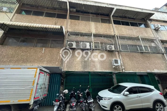 Untuk Dijual! Ruko di Bandengan Jakarta Utara LT 90m2 / LB 220m2 Kawasan Strategis Untuk Dijual! Ruko di Bandengan Jakarta Utara LT 90m2 / LB 220m2 Kawasan Strategis
