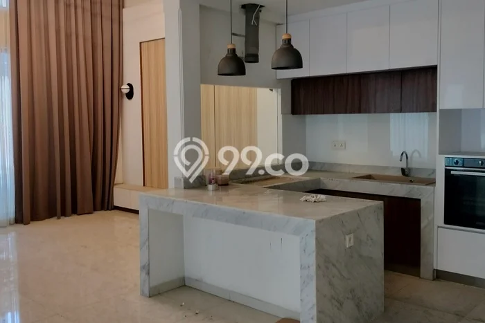 Disewakan Rumah Strategis di Kedoya LT 440m2 / LB 756m2 Kondisi Bagus Disewakan Rumah Strategis di Kedoya LT 440m2 / LB 756m2 Kondisi Bagus